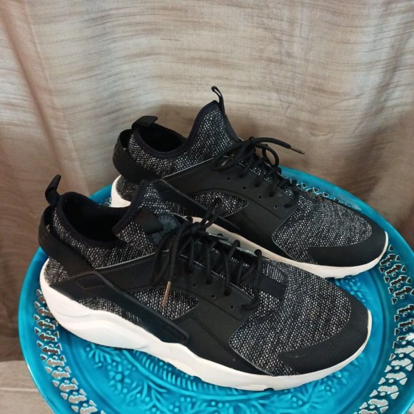 Men's Nike Air Huarache Run Ultra SE Black/White Sneakers Size 14 - Picture 2 of 7